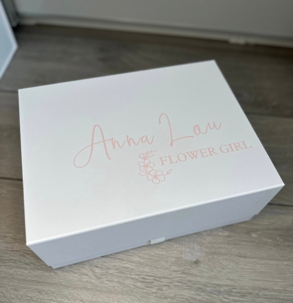 White Magnetic Gift Box