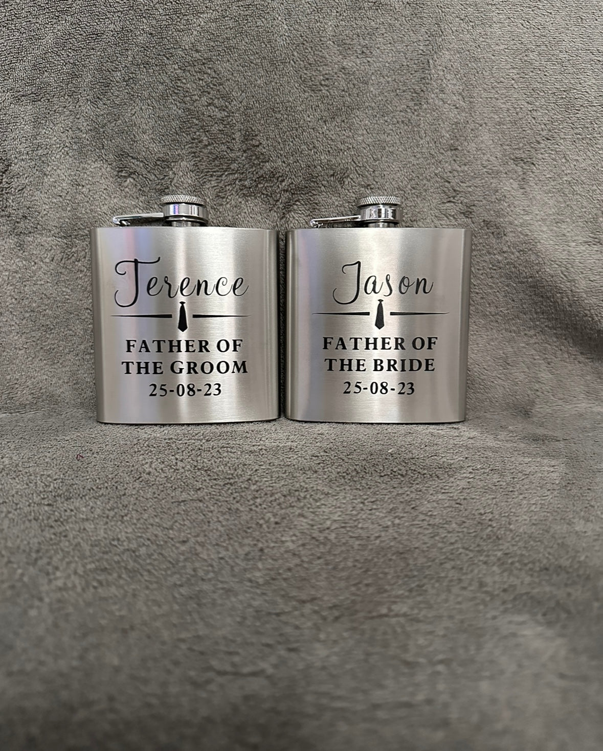 6oz Hip Flask - Detailed